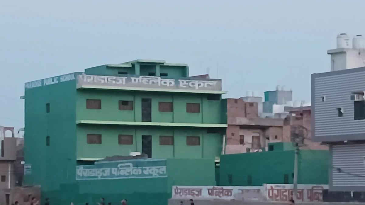Paradise Public School, Amrit Vihar campus