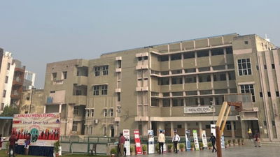 Hansraj Model School campus