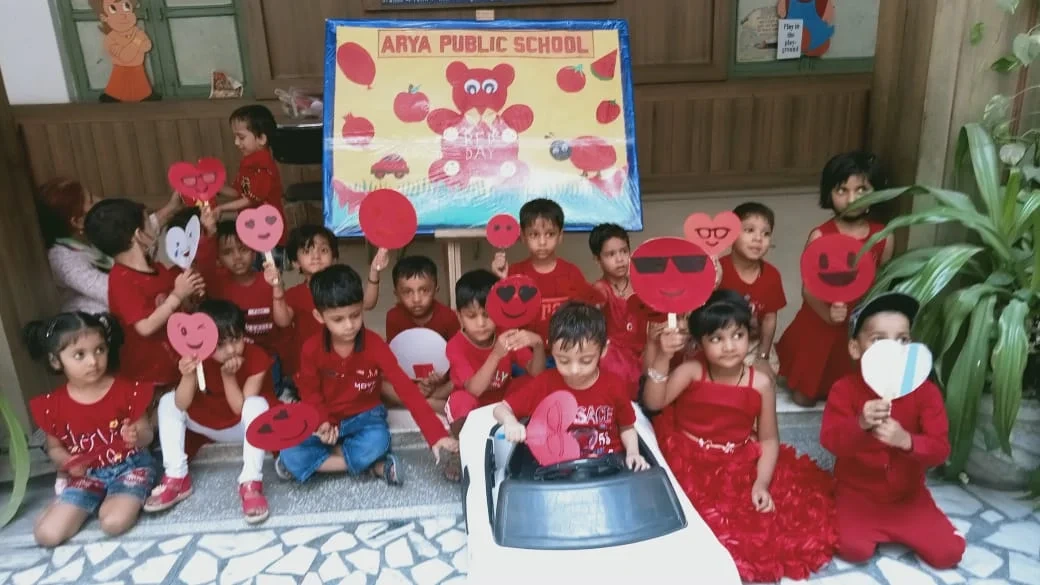 Arya Public Secondary School, Vishal Colony campus