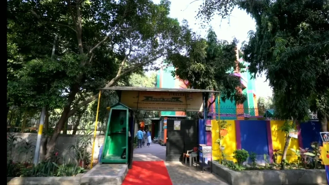SHEMROCK Jingles, Sarita Vihar campus