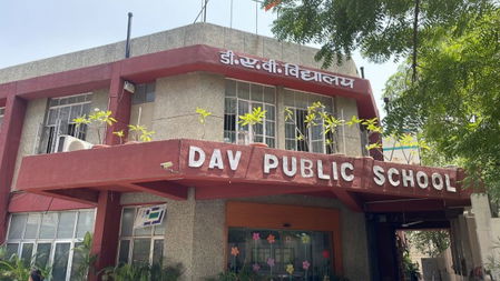 DAV Public School, Reserve Bank Enclave