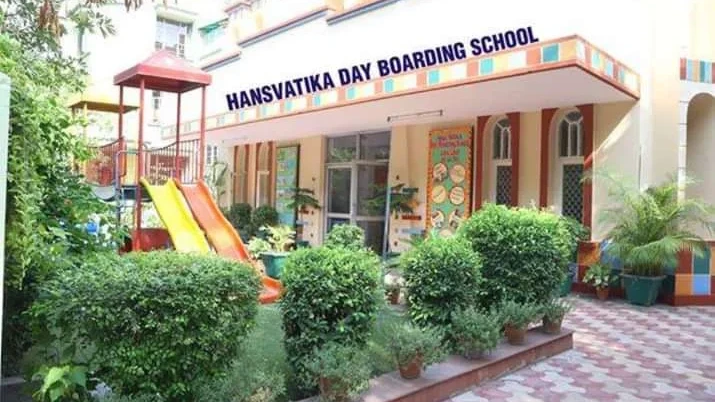 HansVatika Day Boarding School, Ashok Vihar campus