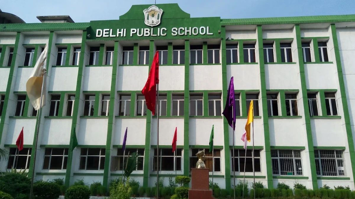 DPS Mathura Road — Fees, Admission 2026-27