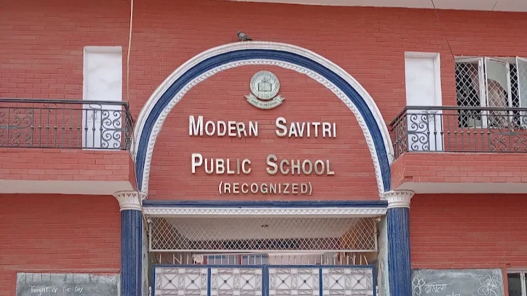 Modern Savitri Public School, Sangam Vihar campus